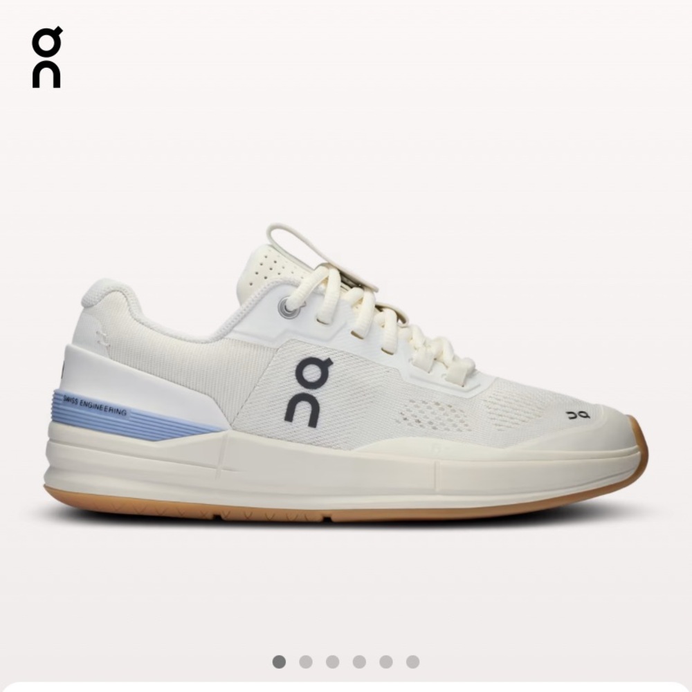 ON Running THE ROGER Pro W8.5 - Never Worn